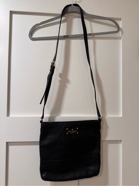 kate spade black pebbled leather crossbody with gold hardware